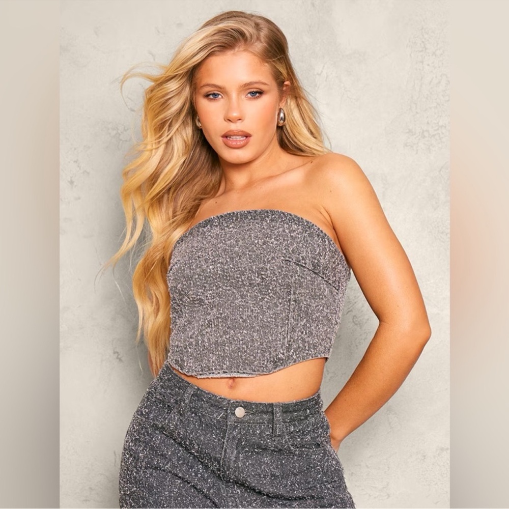 Pretty Little Thing  GREY BOBBLE DENIM CORSET CROP TOP